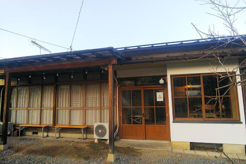 Ferienwohnung まるまる貸切一軒家 ゆっくり過ごせる民泊 武甲ステイ Yokoze Exterior foto